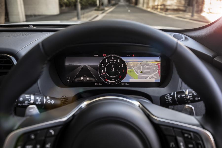 Панель приборов Jaguar F-Pace S P380 AWD 2019 года  (AU) (фото 19 из 29)